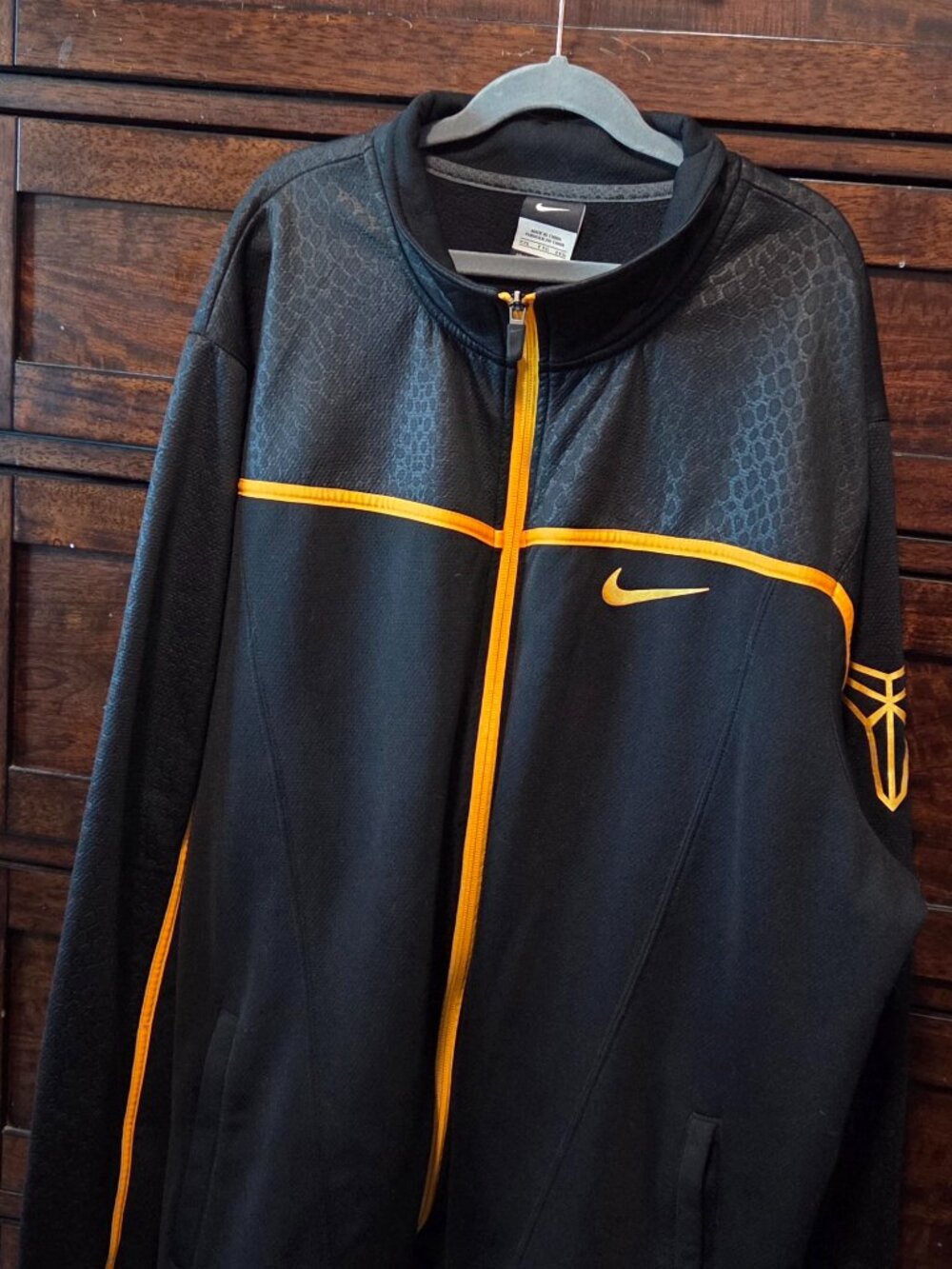Gently Used NIKE Kobe Bryant (Black Mamba) Jacket- Size XXL Men/Women